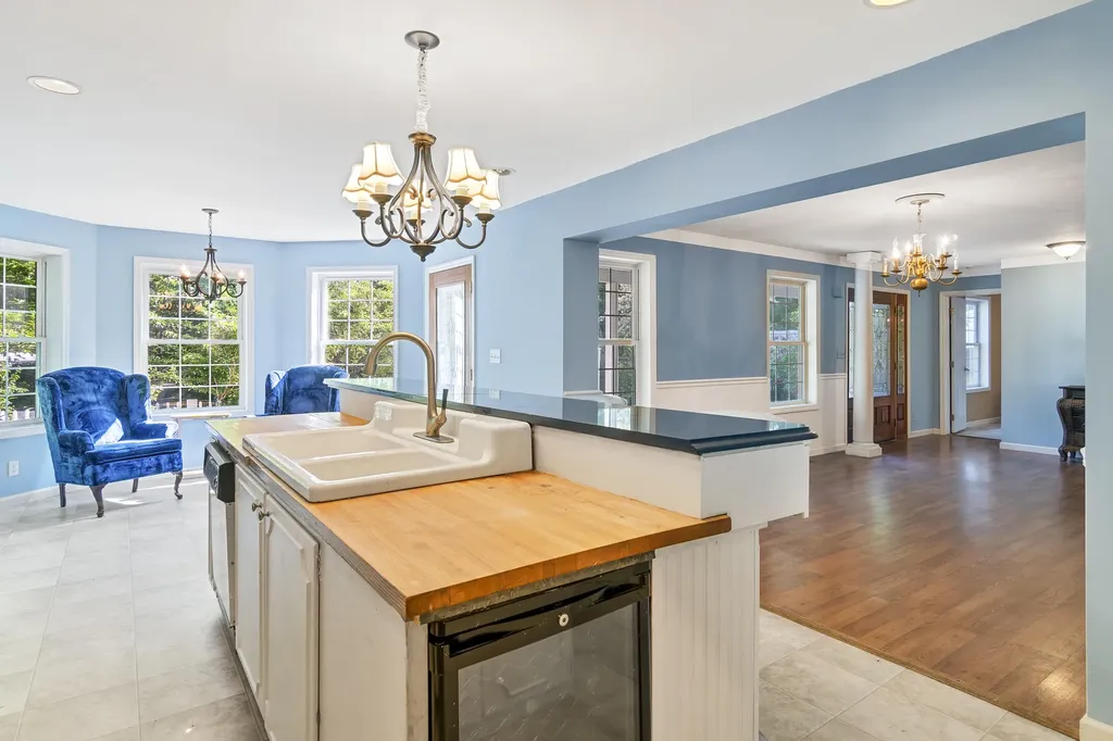 456 School Street Sanford ME 04073