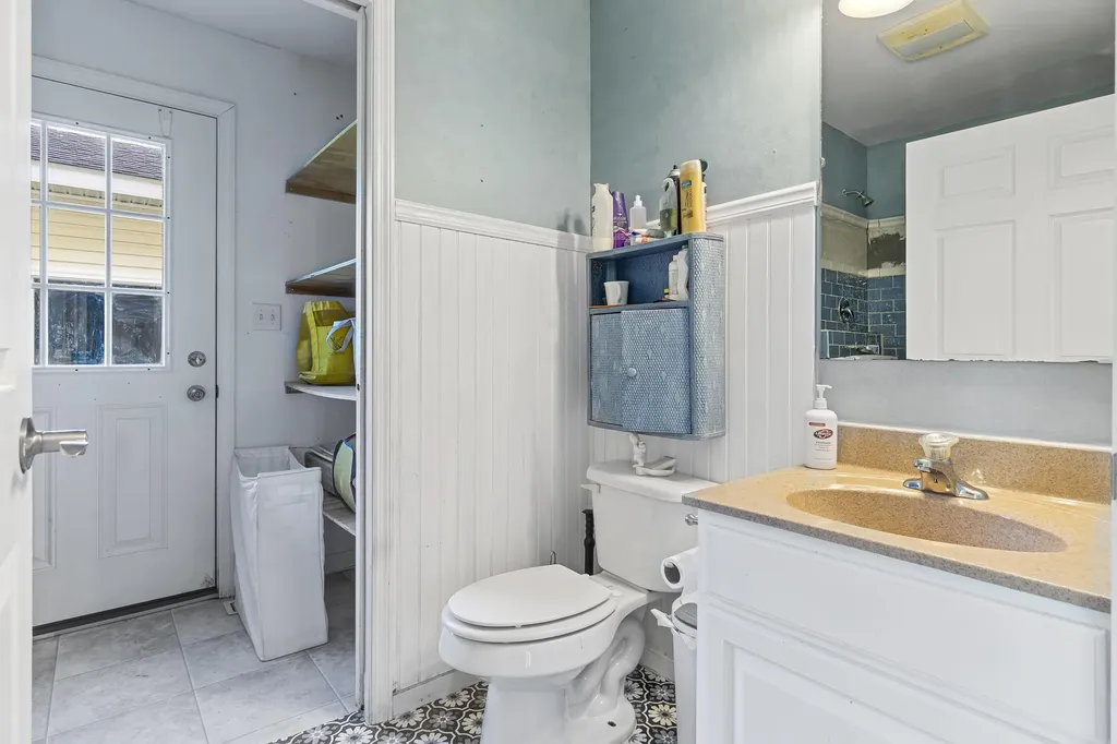 456 School Street Sanford ME 04073