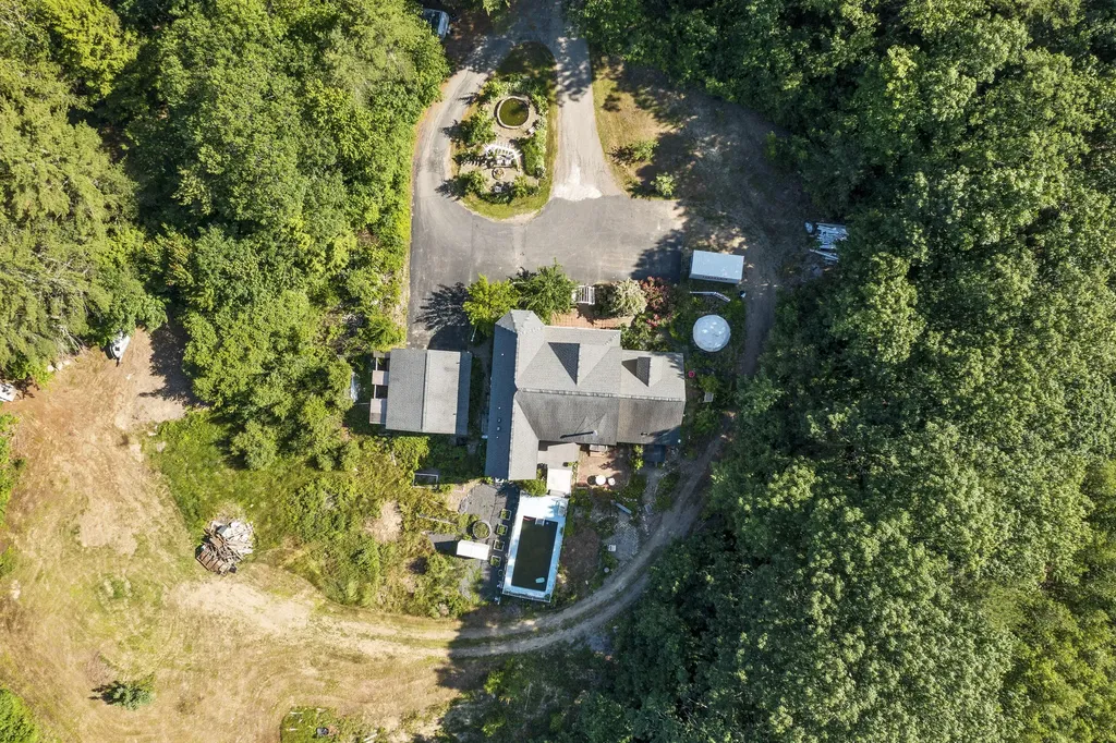 456 School Street Sanford ME 04073