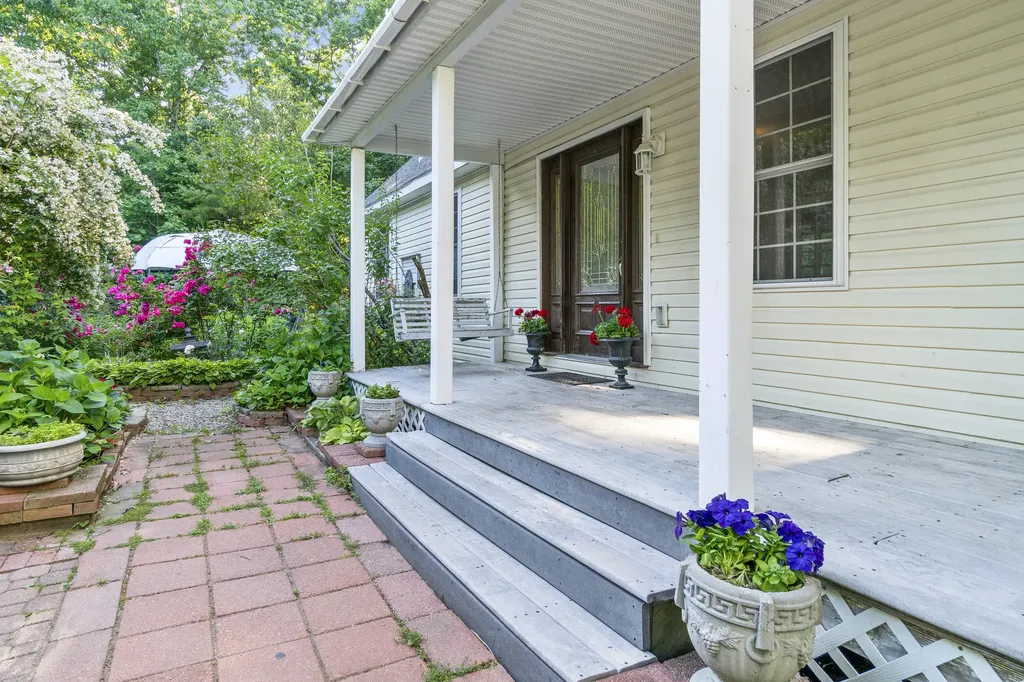456 School Street Sanford ME 04073