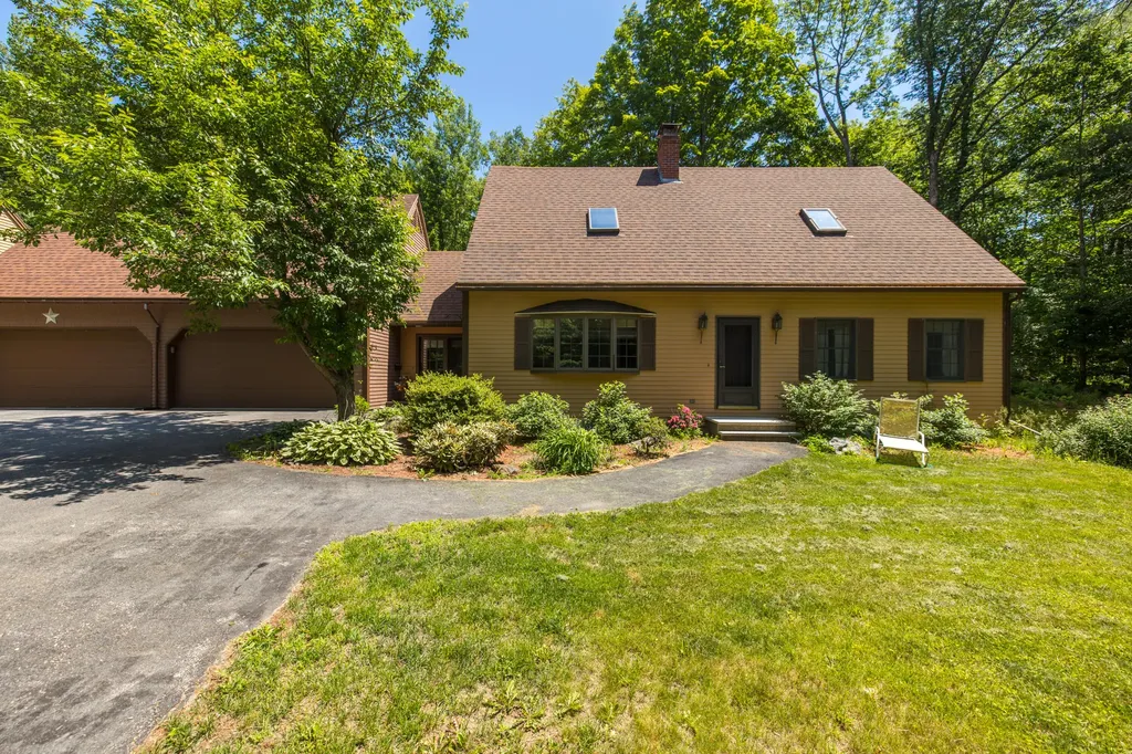 11 Country Club Drive Auburn ME 04210