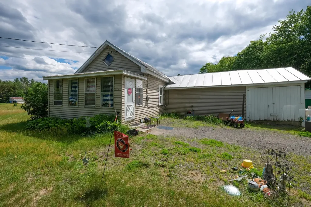 172 Airport Road Norridgewock ME 04957