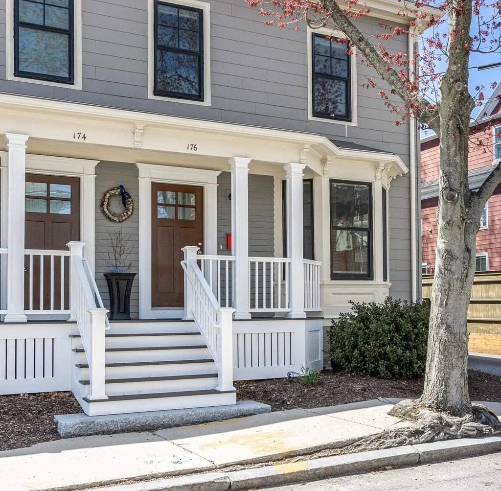 176 Beacon Street Portland ME 04103
