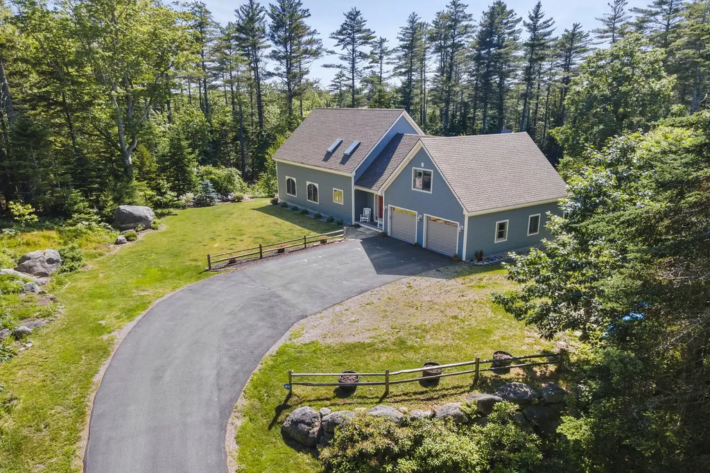 30 Kelsey Drive South Bristol ME 04573