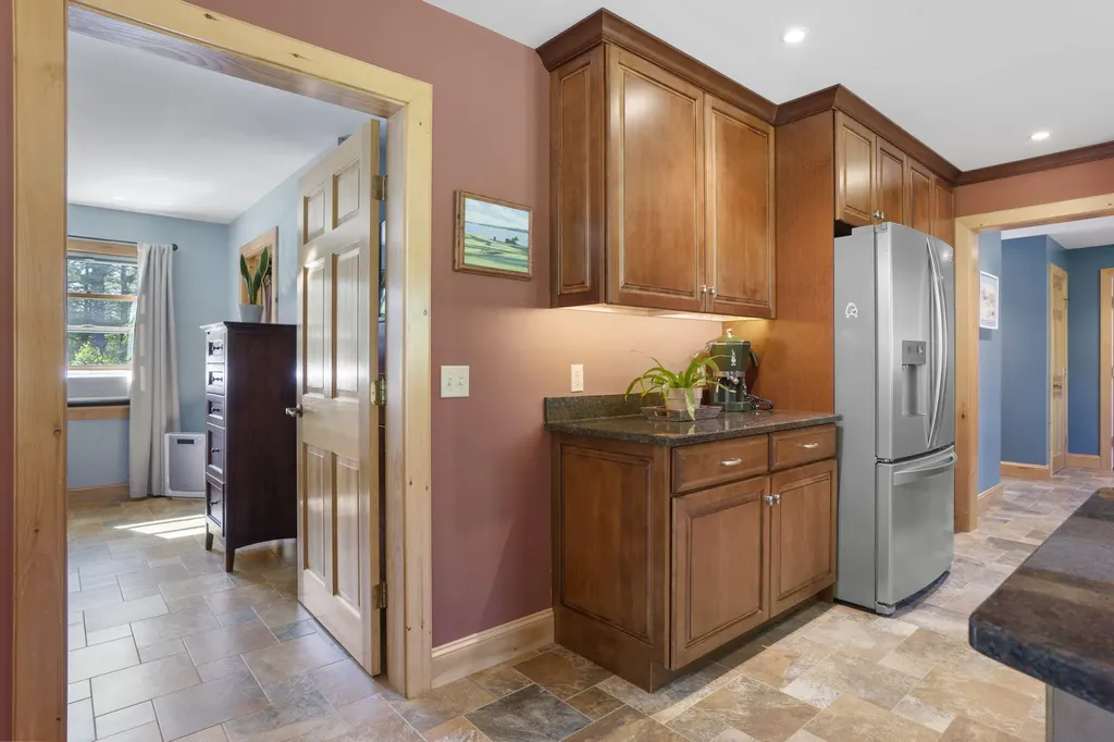 30 Kelsey Drive South Bristol ME 04573