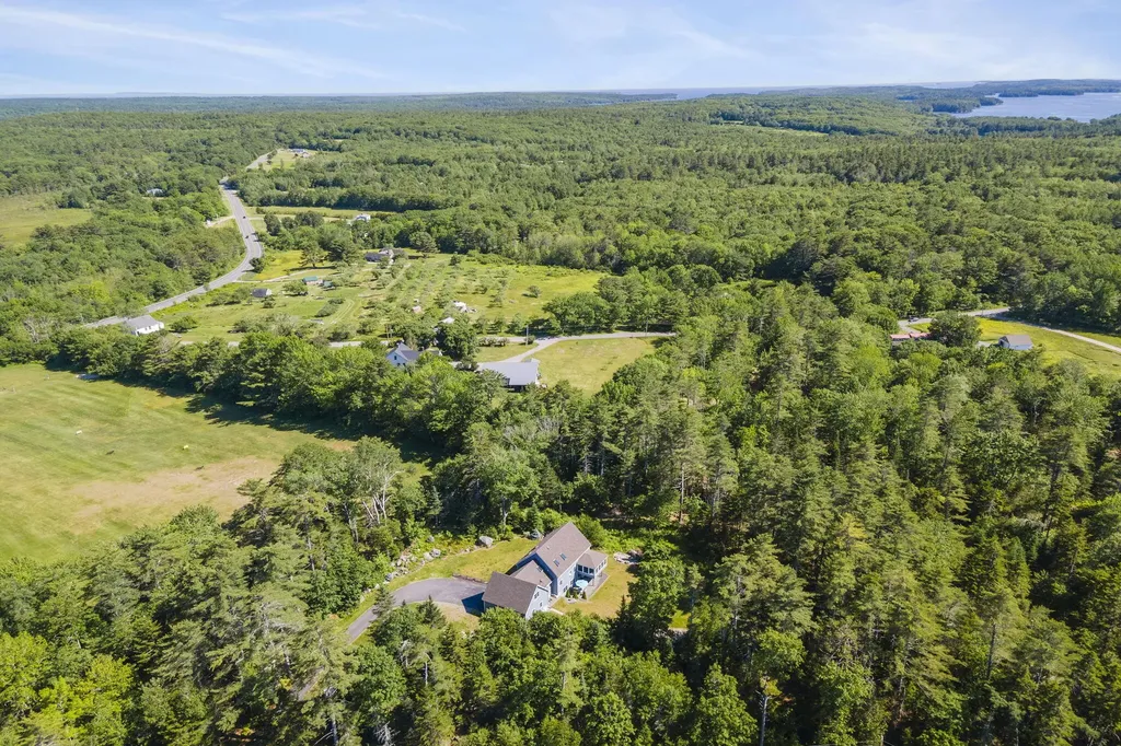30 Kelsey Drive South Bristol ME 04573