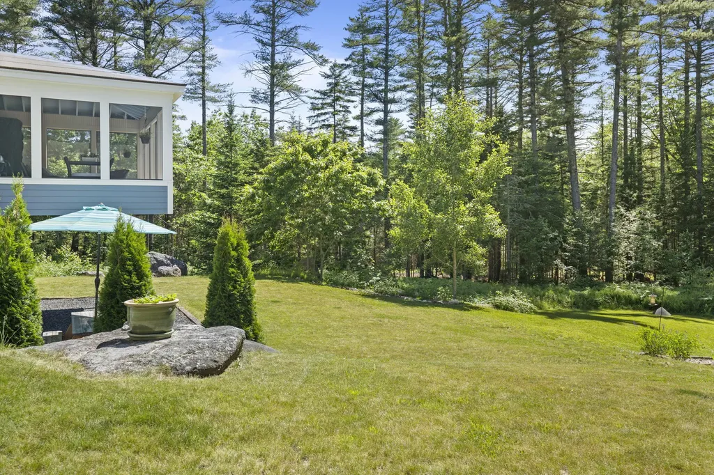 30 Kelsey Drive South Bristol ME 04573
