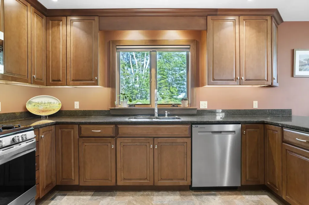 30 Kelsey Drive South Bristol ME 04573