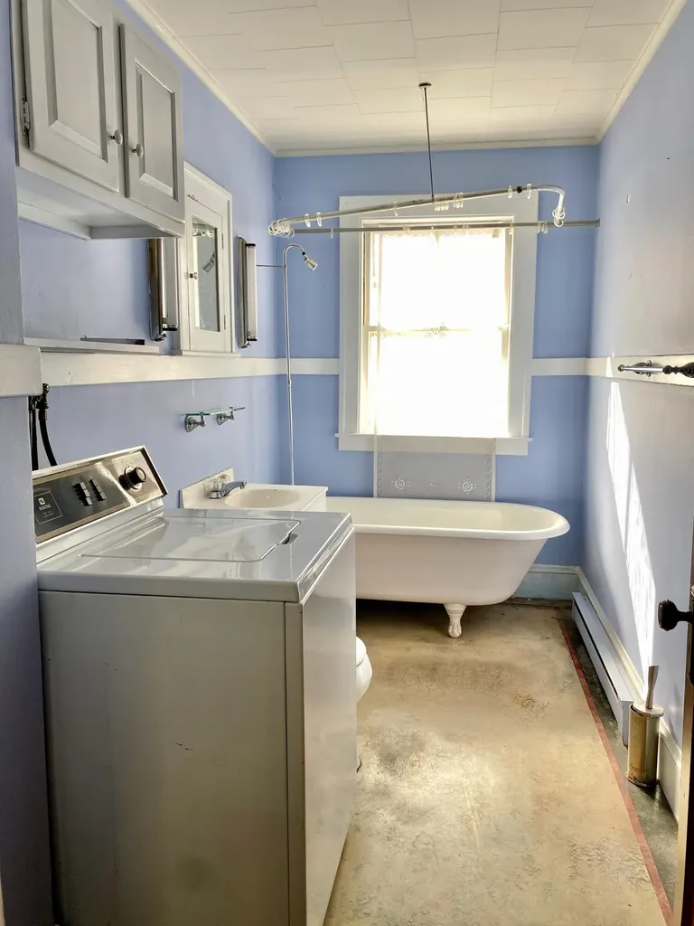 90 Hackett Street Lewiston ME 04240
