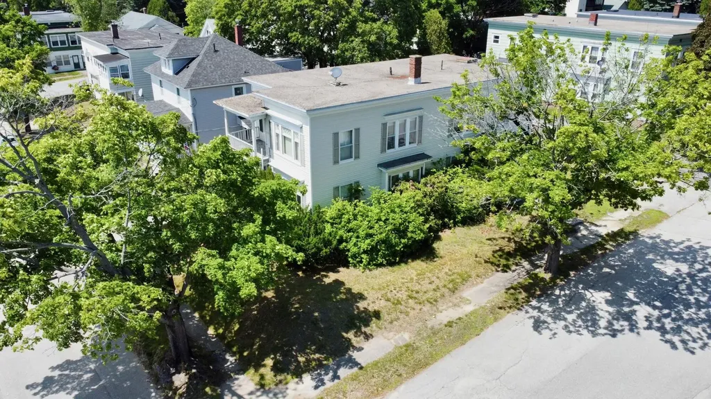90 Hackett Street Lewiston ME 04240