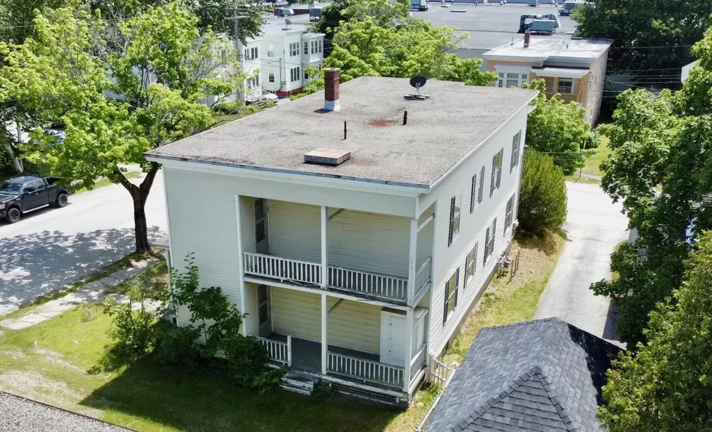 90 Hackett Street Lewiston ME 04240