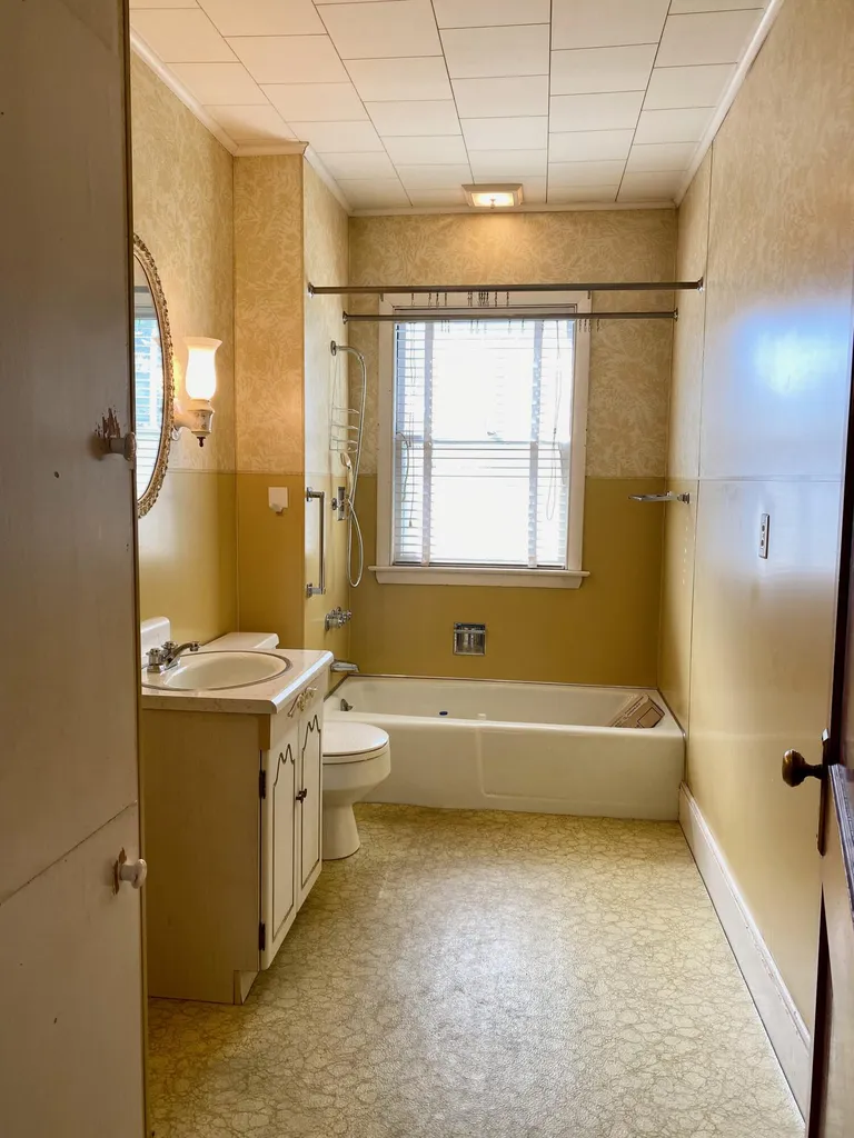 90 Hackett Street Lewiston ME 04240
