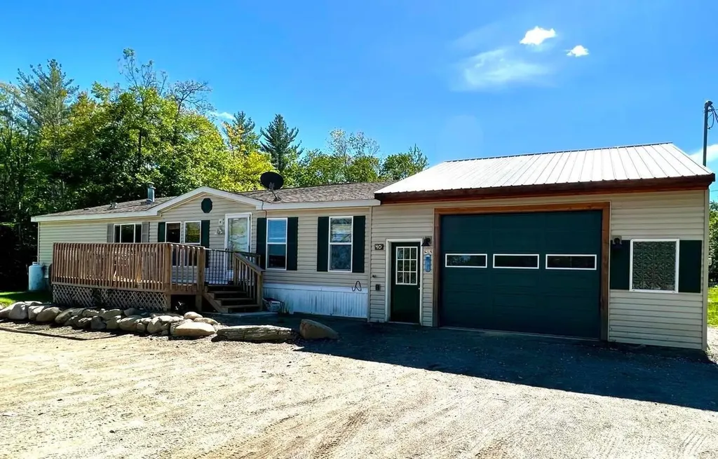 40 Northwest Road Oakland ME 04963