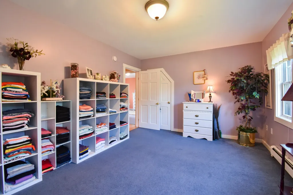 31 Goodenow Lane Bowdoin ME 04287