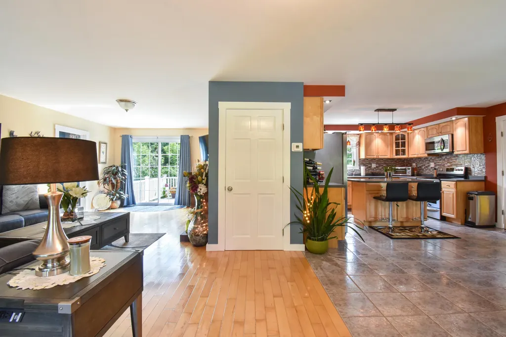 31 Goodenow Lane Bowdoin ME 04287