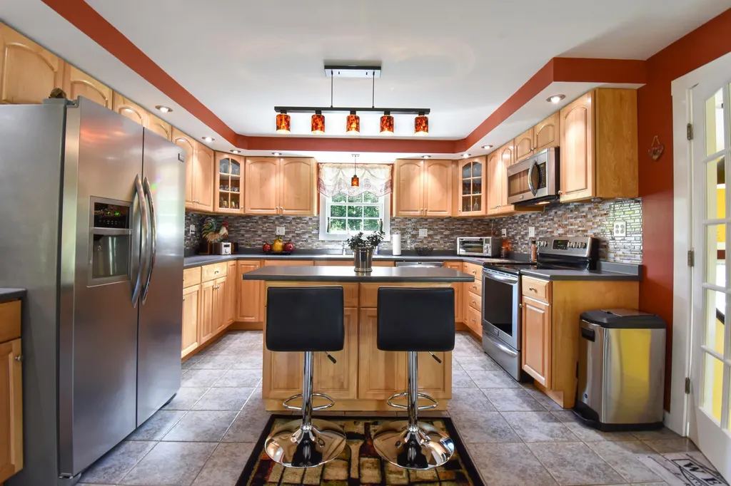 31 Goodenow Lane Bowdoin ME 04287