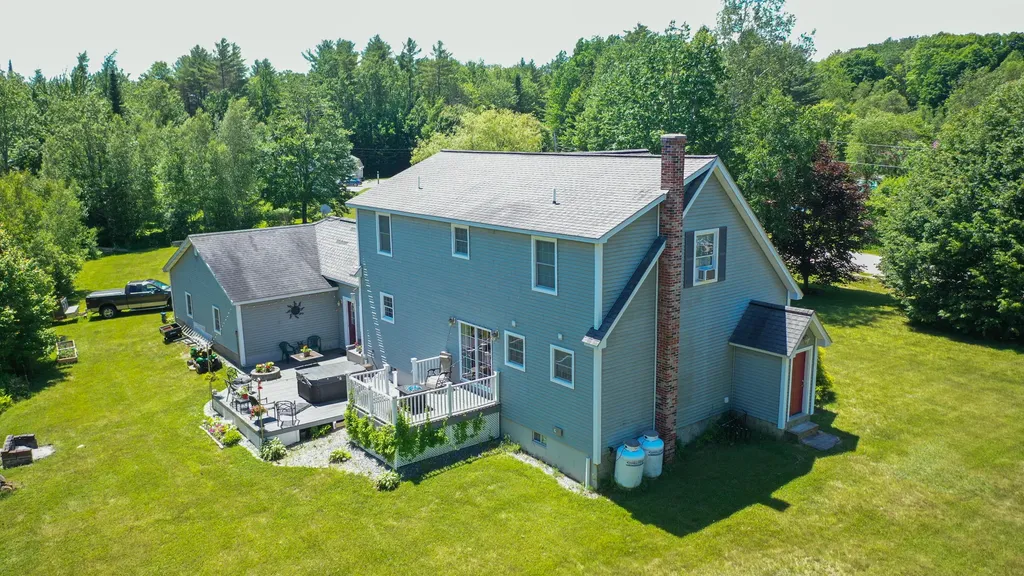 31 Goodenow Lane Bowdoin ME 04287