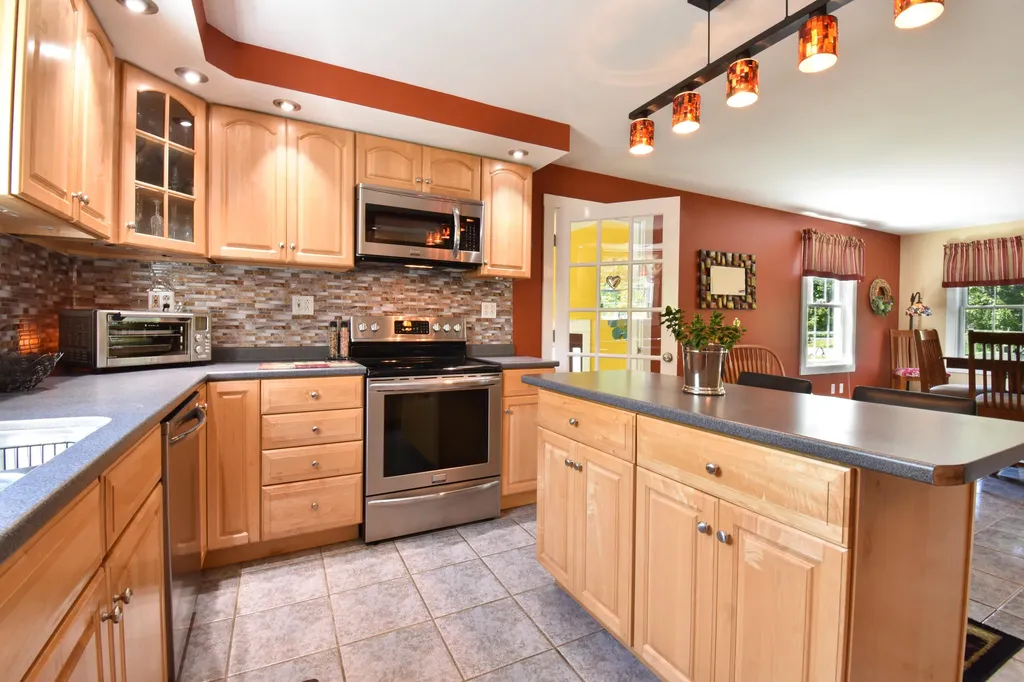 31 Goodenow Lane Bowdoin ME 04287