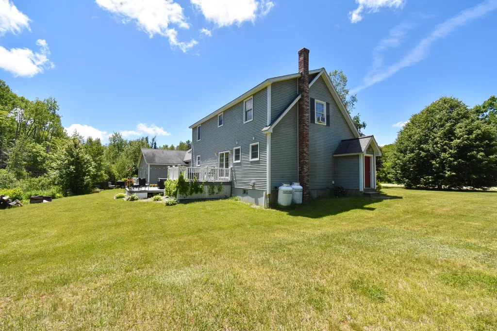 31 Goodenow Lane Bowdoin ME 04287