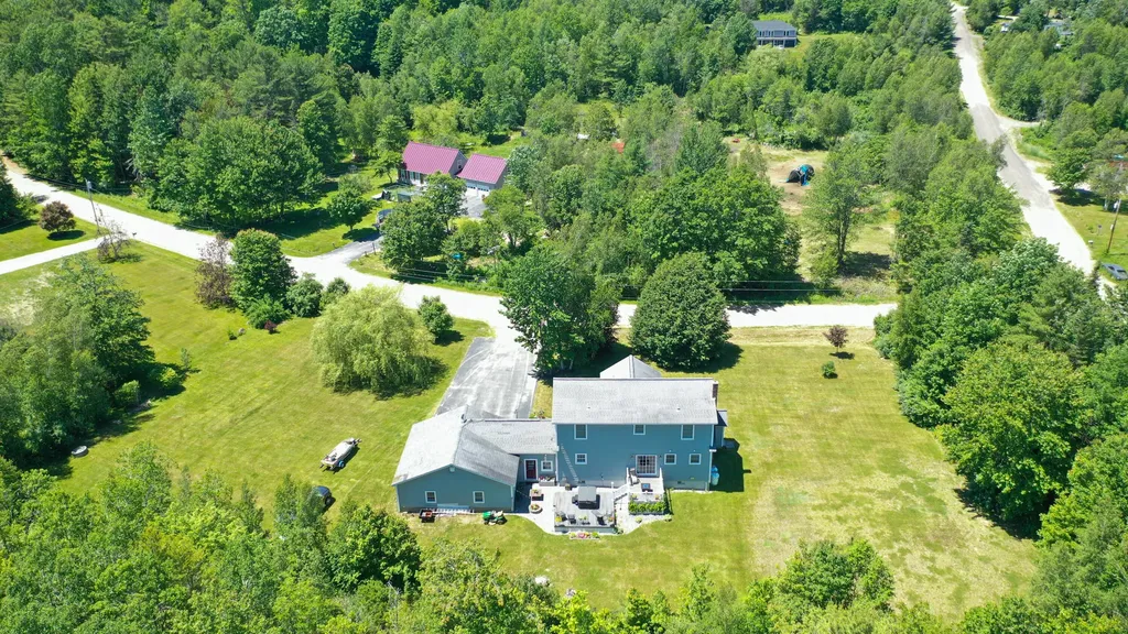 31 Goodenow Lane Bowdoin ME 04287