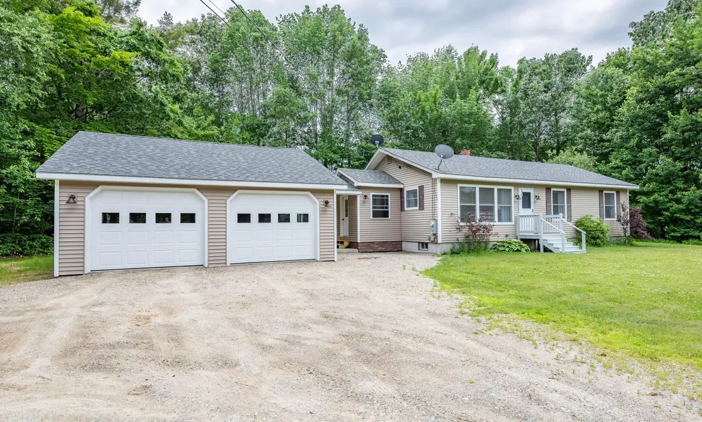 778 High Street West Gardiner ME 04345