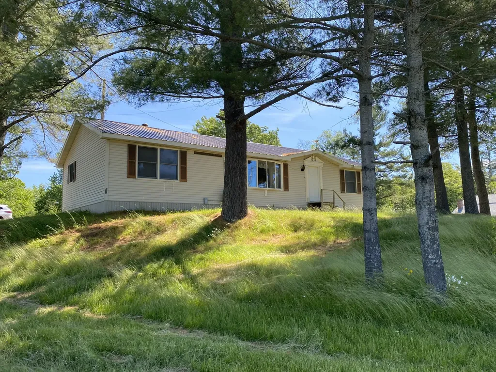 1112 China Road Winslow ME 04901