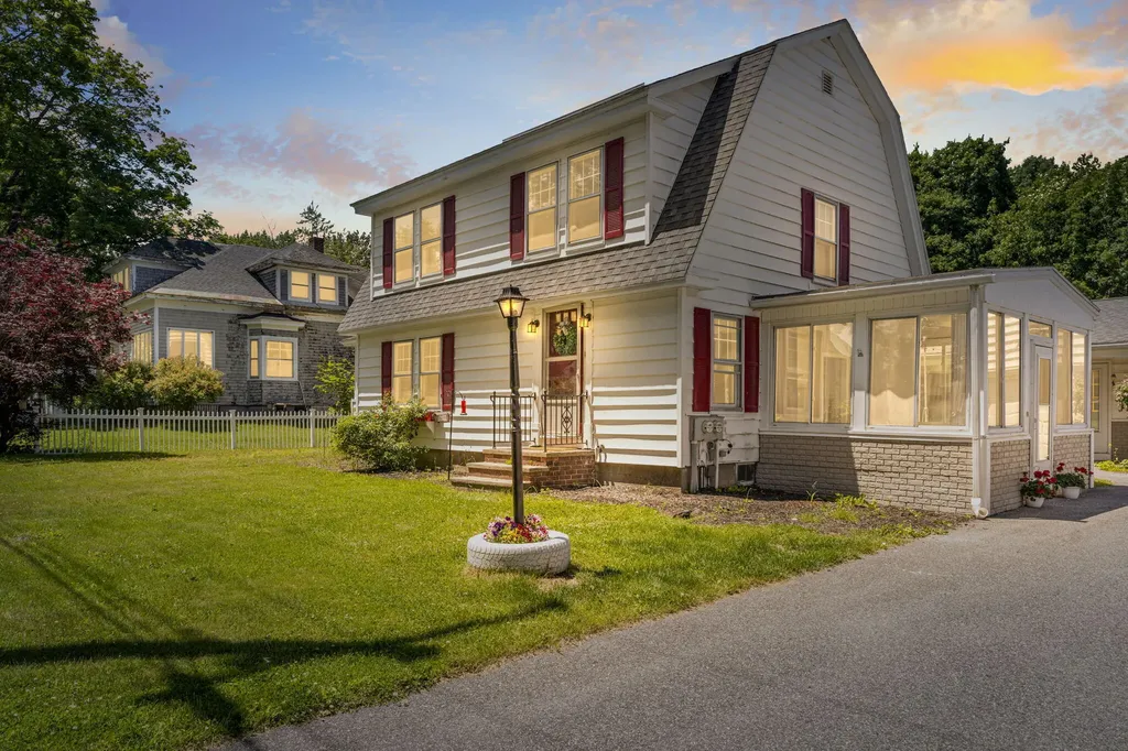 11 Hall Avenue Saco ME 04072