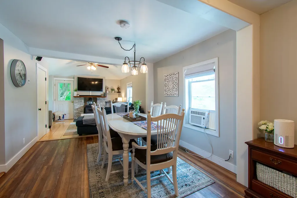 375 Broadway Rockland ME 04841