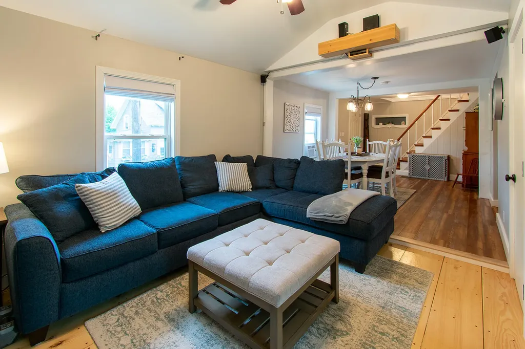 375 Broadway Rockland ME 04841