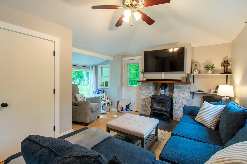 375 Broadway Rockland ME 04841