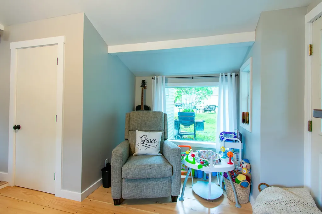 375 Broadway Rockland ME 04841