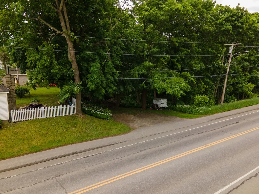 375 Broadway Rockland ME 04841