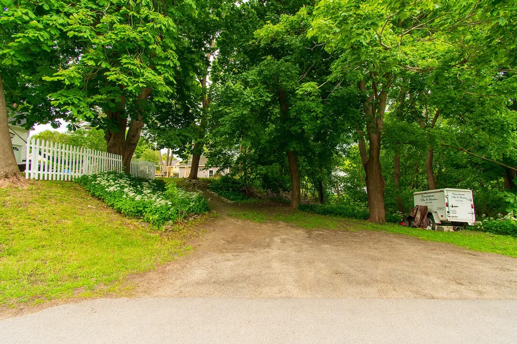 375 Broadway Rockland ME 04841