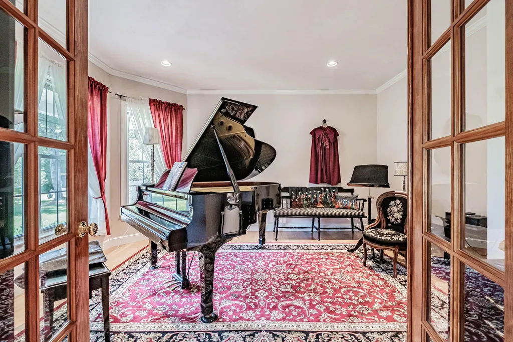 92 Diamond Drive Denmark ME 04022