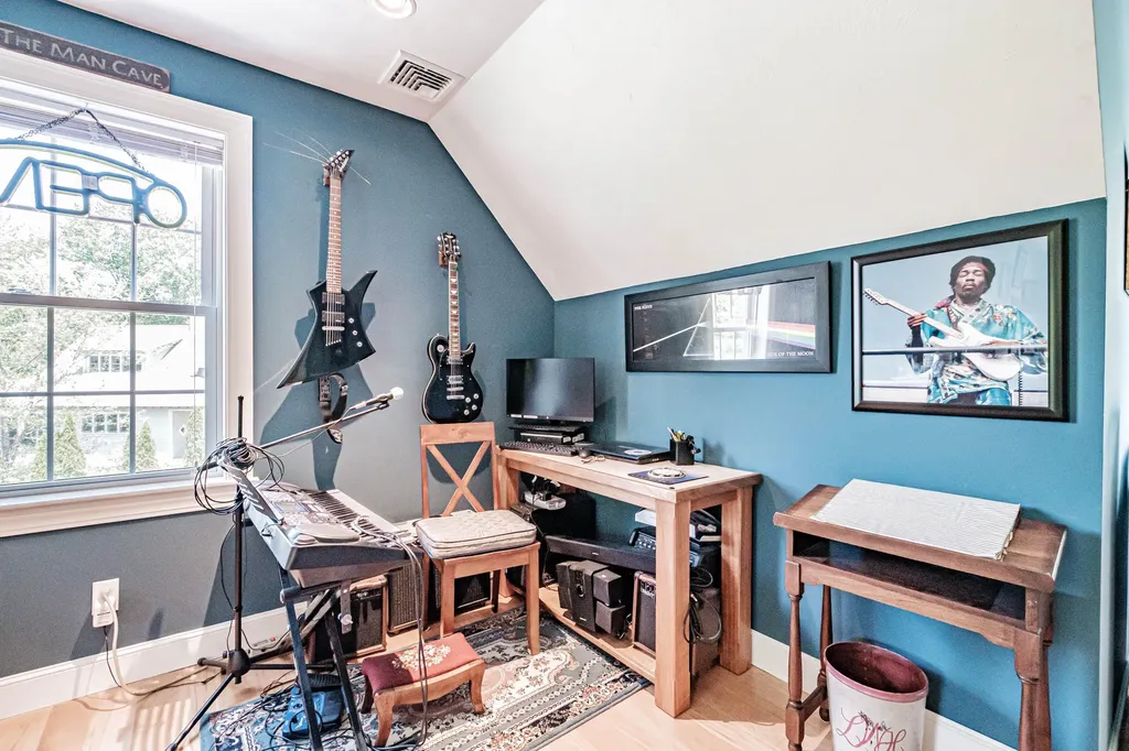 92 Diamond Drive Denmark ME 04022