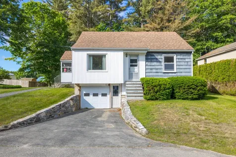 4 Peter Boulevard Lewiston ME 04240