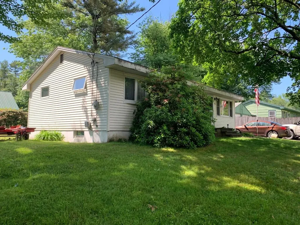 6 Hanson Drive Topsham ME 04086