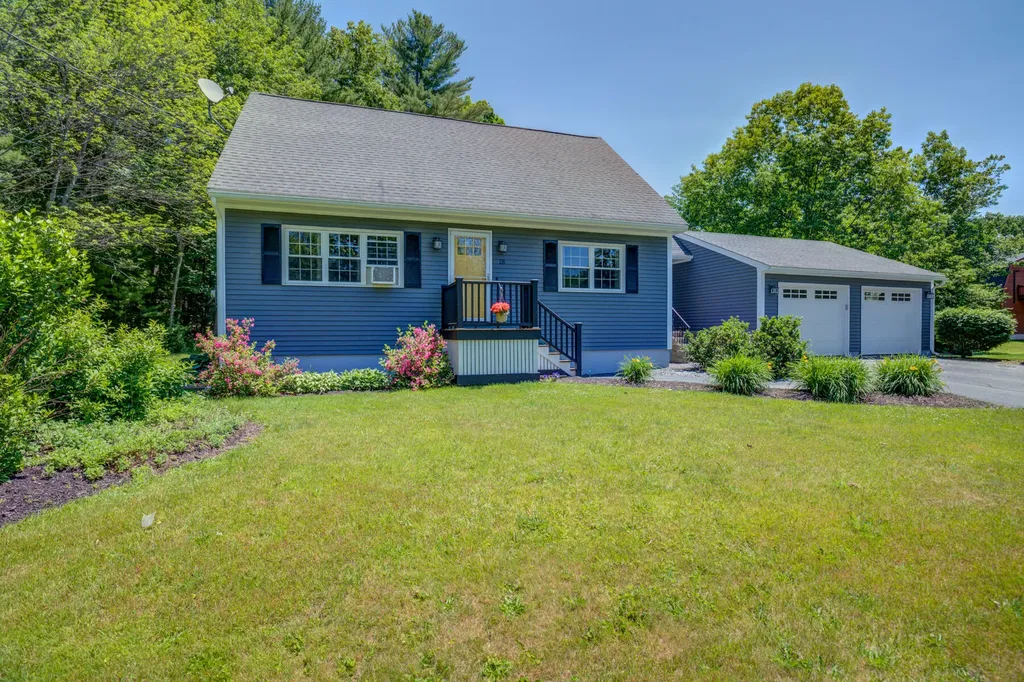 18 Alison Avenue Biddeford ME 04005