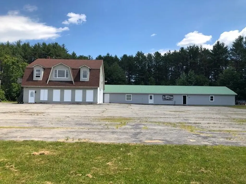 1625 Auburn Road Turner ME 04282
