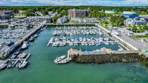 148 Breakwater Drive South Portland ME 04106