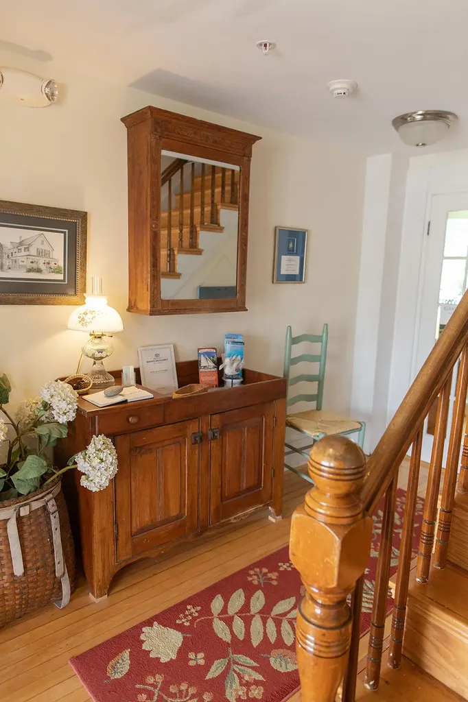 16 Pleasant Street Rockland ME 04841