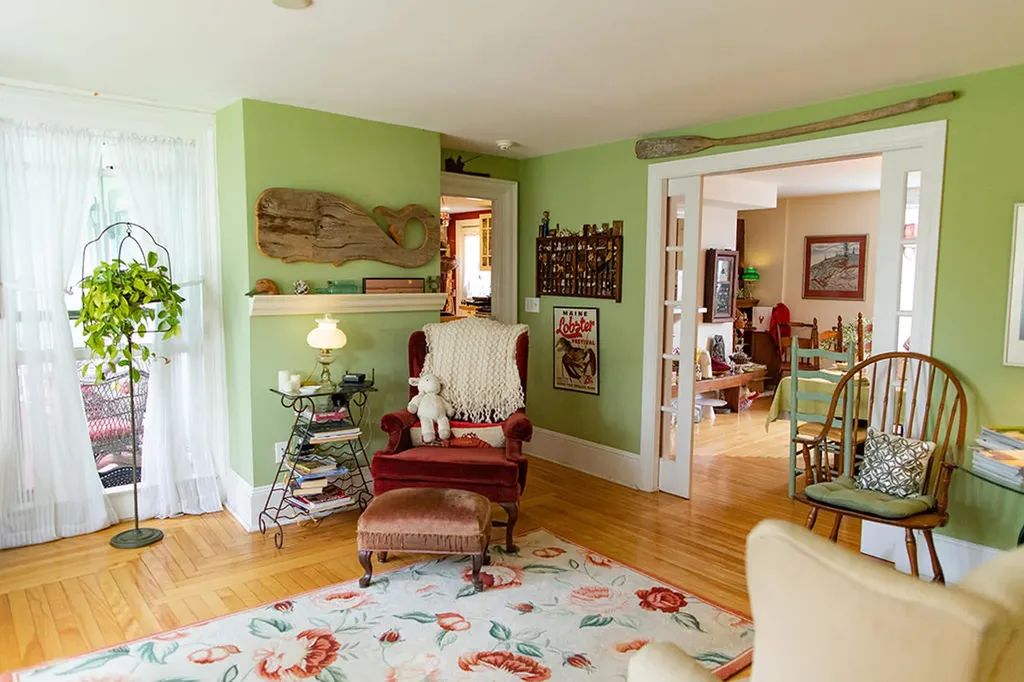 16 Pleasant Street Rockland ME 04841