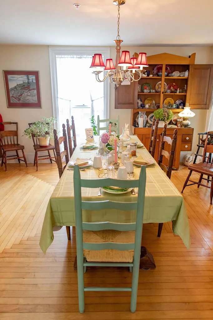 16 Pleasant Street Rockland ME 04841