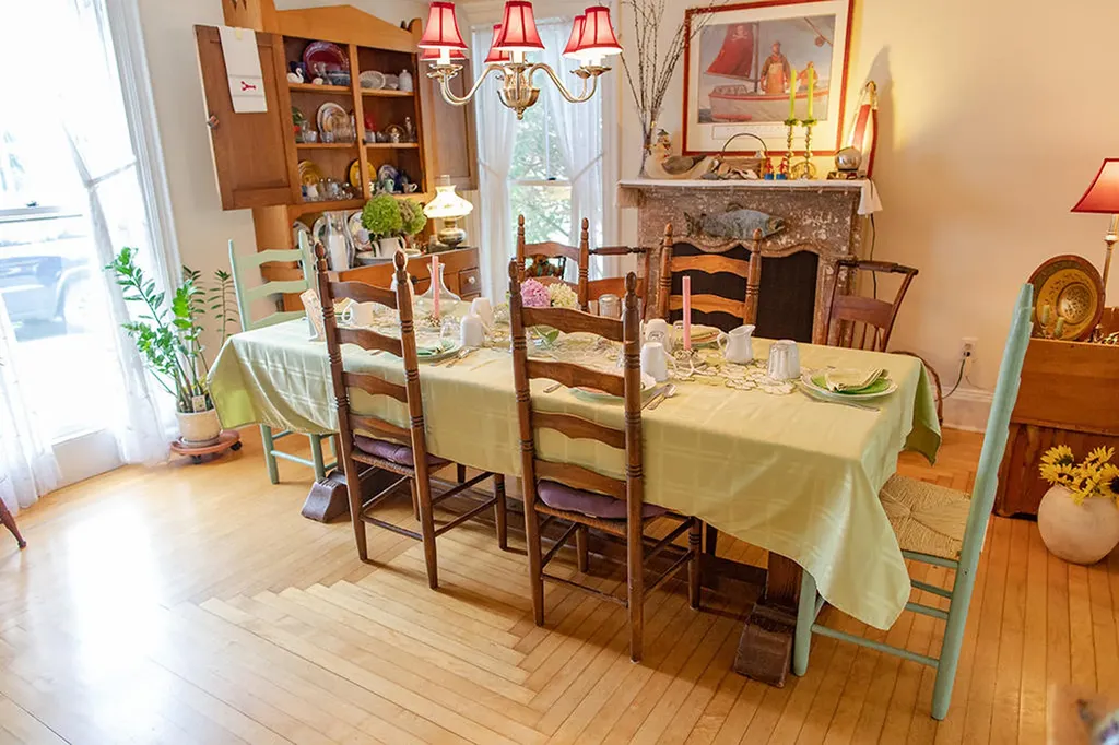 16 Pleasant Street Rockland ME 04841