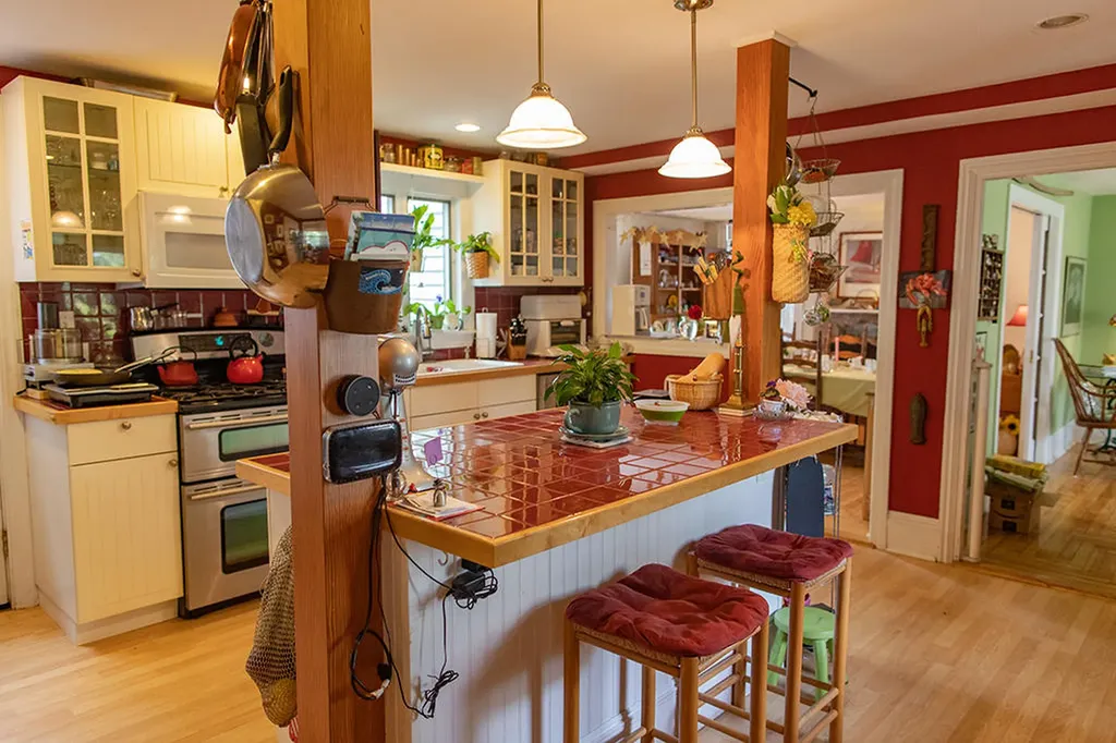 16 Pleasant Street Rockland ME 04841