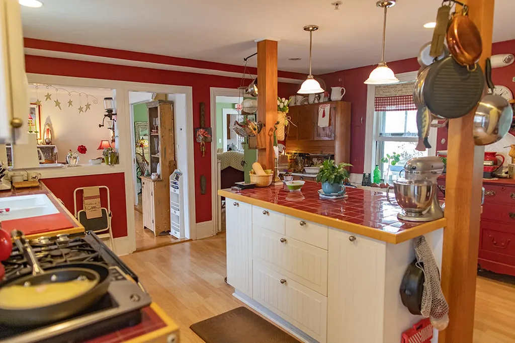 16 Pleasant Street Rockland ME 04841
