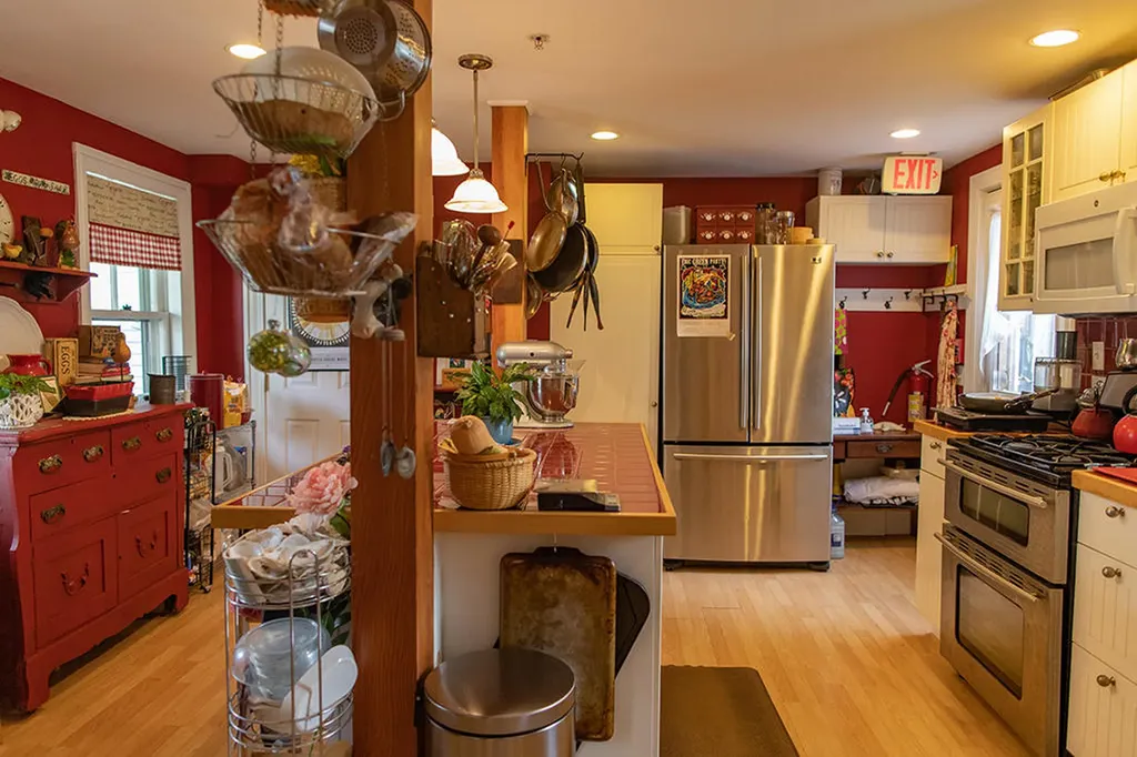 16 Pleasant Street Rockland ME 04841