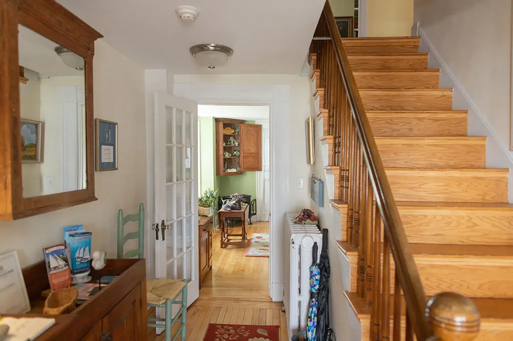 16 Pleasant Street Rockland ME 04841