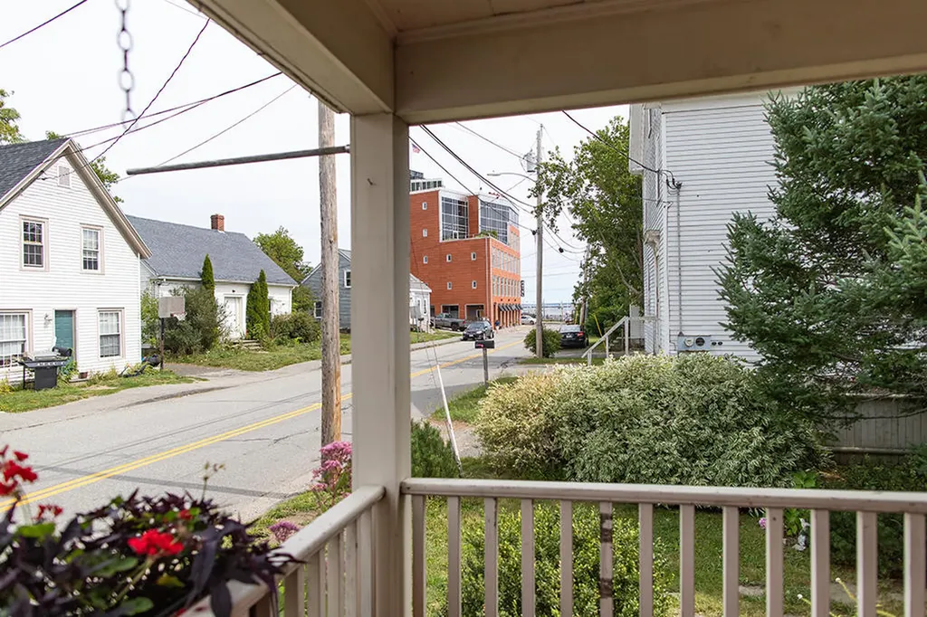 16 Pleasant Street Rockland ME 04841