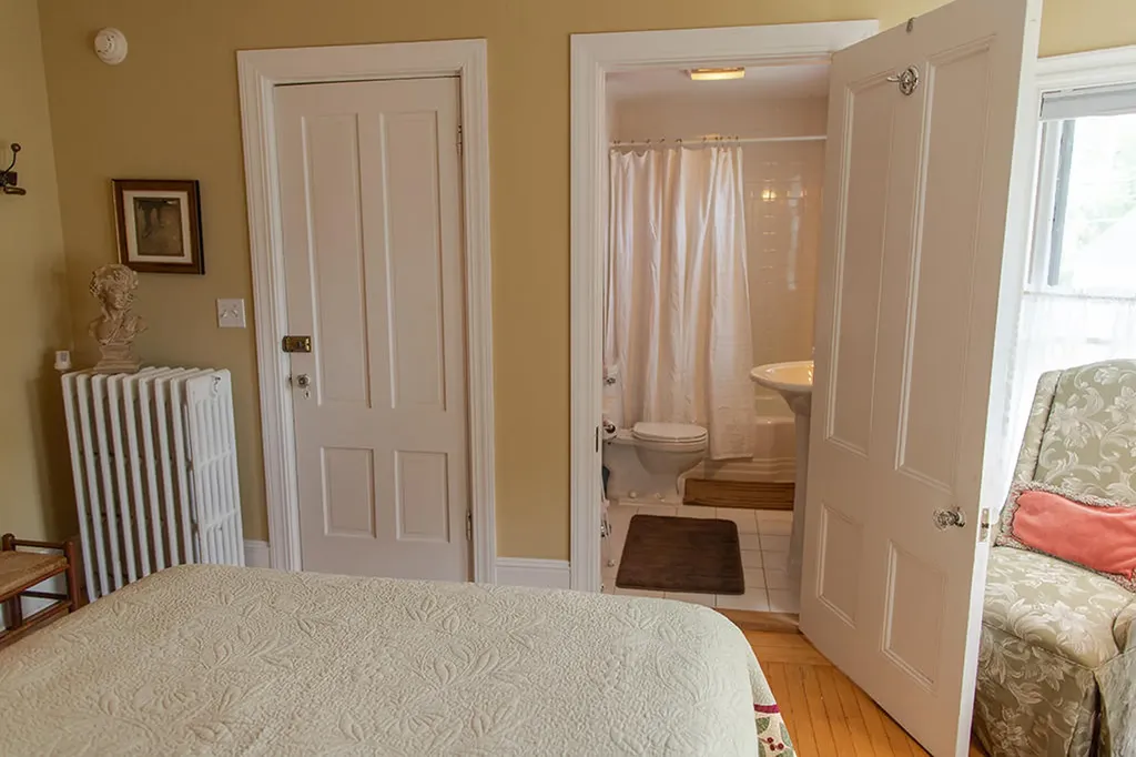 16 Pleasant Street Rockland ME 04841